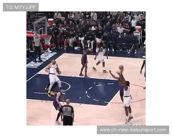 伦纳德突破分球制造空位投篮，快船攻势明显